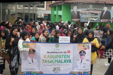 Pawai Milangkala Kabupaten Tasikmalaya ke 392